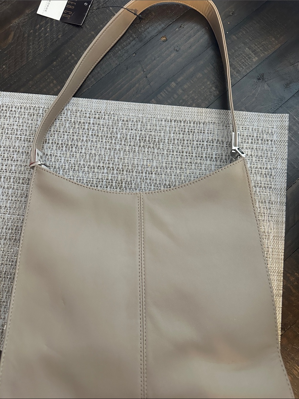 Liz Claiborne Beige Leather Shoulder Bag - Picture 4 of 10
